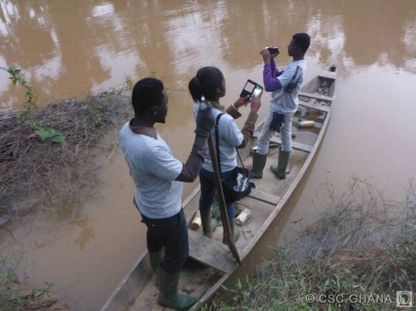 Filming the pollution at the Tano River.